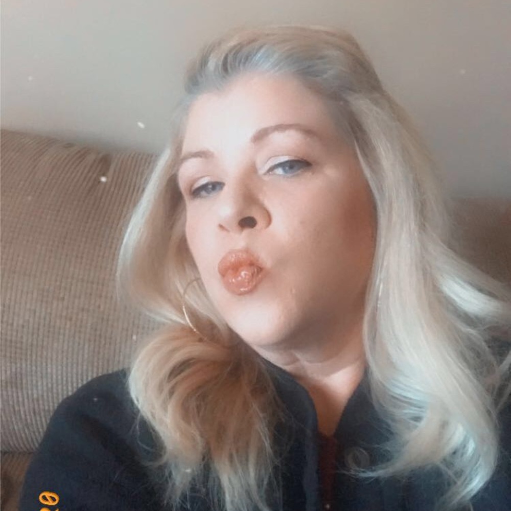 Meet your Posher, Kelly